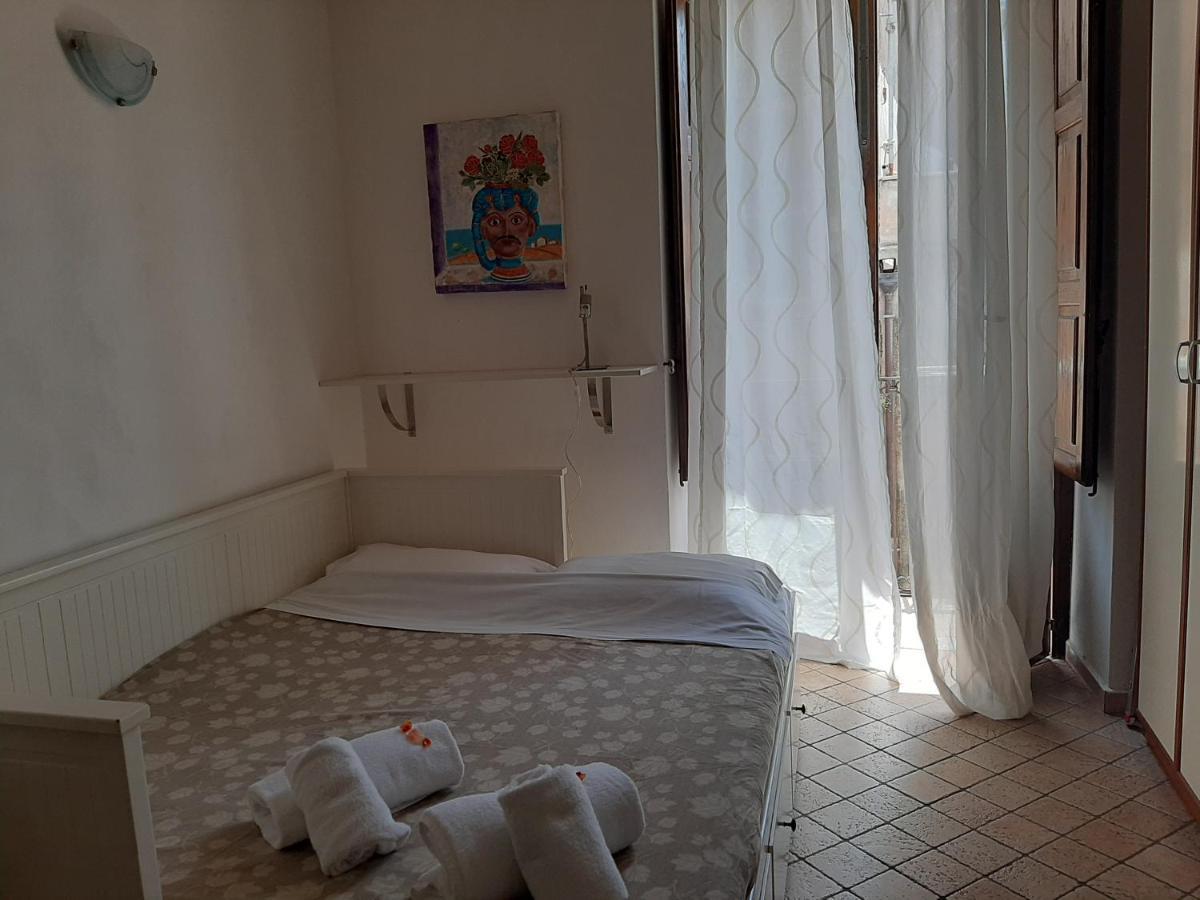 Monovano Centro Storico كاتانيا المظهر الخارجي الصورة
